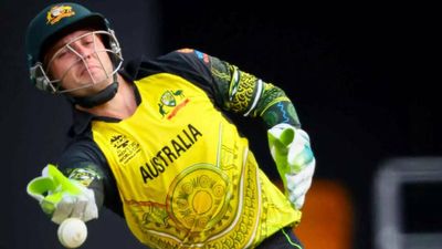 Australia wicketkeeper Josh Inglis cuts hand in golf mishap days before T20 World Cup