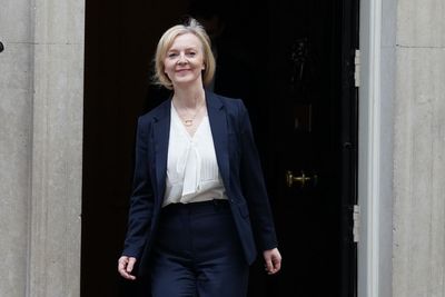 Top Liz Truss aide suspended as No 10 condemns ‘unacceptable briefings’