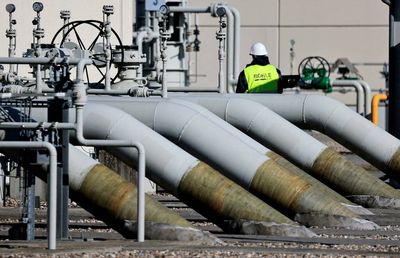 EU response to energy crisis looms amid rising oil, gas prices