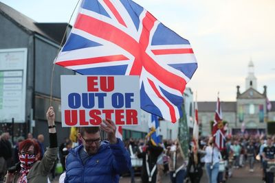 EU willing to respond ‘comprehensively’ to unionist concerns on NI Protocol