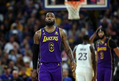 LeBron James threw his whole team under the bus after opening loss to Warriors… but he was right