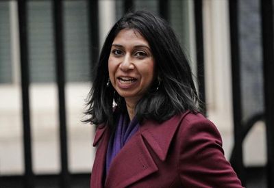 Suella Braverman departs as home secretary 'after mishandling documents'