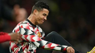 Cristiano Ronaldo Exits Pitch Prior to Final Whistle in Win