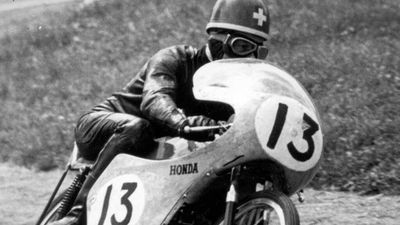 Swiss Racer Luigi Taveri Named An Official MotoGP Legend