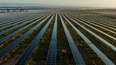 Victorian Labor to build publicly owned renewables, revive electricity commission if re-elected