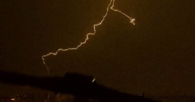 Amazing footage shows thunder and lightning light up the Dublin sky