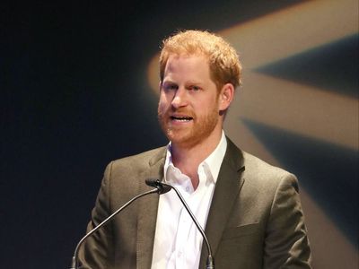 Prince Harry praised for talking about mental health during surprise appearance at summit