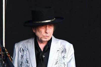 Bob Dylan at the London Palladium review: the restless artist continues to blaze his own trail