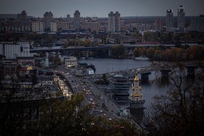 Ukraine news - live: Putin may withdraw troops from Dnipro as Zelensky’s forces advance