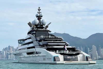 Russian oligarch's luxury yacht departs Hong Kong port
