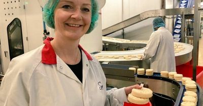 Angela Rayner pokes fun at Liz Truss being 'toast' with resurfaced crumpet snap