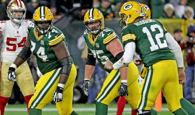 Bryan Bulaga thinks Packers should move Elgton Jenkins back to left guard