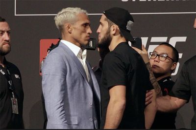 UFC 280 video: Charles Oliveira vs. Islam Makhachev press conference faceoff