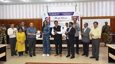 RINL felicitates ace shuttler PV Sindhu in Vizag