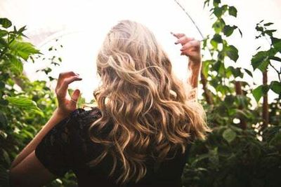 Best heatless hair styling tools: Curlers, rollers and more