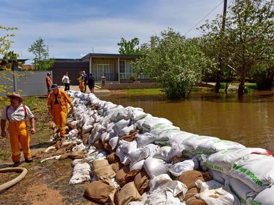 Hundreds of schools impacted by Vic floods