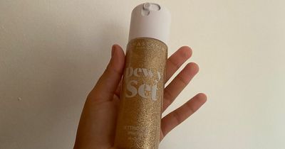 Boots 'perfect' dewy setting spray so light it feels like a face mist