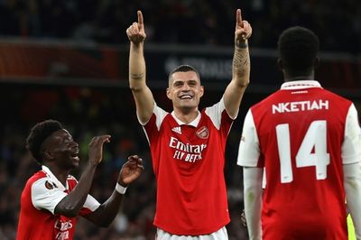 Arsenal reach Europa League knockouts with victory over PSV