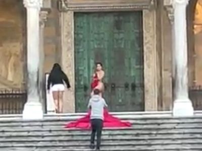 Tourist sparks backlash after posing nude on steps of Italian cathedral: ‘Shameful’