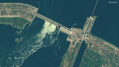 Zelenskiy calls on West to warn Russia not to blow up dam
