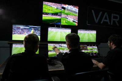 VAR chaos could have been avoided and integrity of the Premiership protected, claims ex-referee