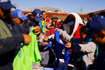 Repatriation of Venezuelan migrants from Mexico by air to begin soon -sources