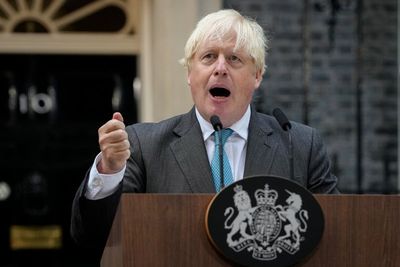 Boris Johnson ponders No 10 comeback following Liz Truss’s exit