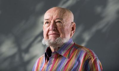 Thomas Keneally shares $50,000 book prize with fellow nominees