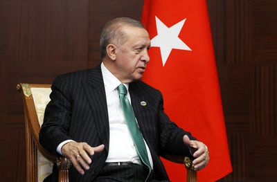 Turkey's Erdogan to meet Swedish PM Kristersson to discuss extraditions, NATO bid