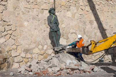 Spain scraps 33 titles handed out by dictator Franco to family and aides