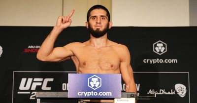 UFC fans point out problem with scales during Islam Makhachev's weigh-in