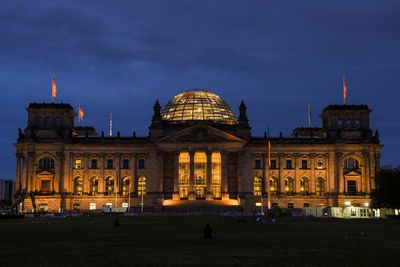 Germany's parliament approves 200 billion euro fund to tackle energy crisis