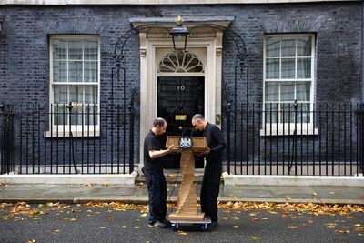 How will the race for the UK’s next prime minister unfold?