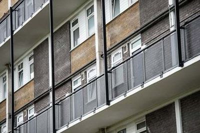 Londoners scramble for studio flats as capital’s rents hit yet another record high