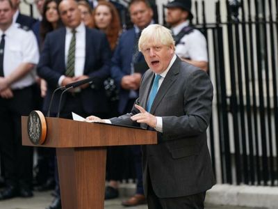 Momentum builds behind Boris Johnson as prospect of comeback looms