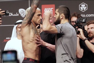 UFC 280 faceoff: Charles Oliveira, Islam Makhachev have final staredown for title clash