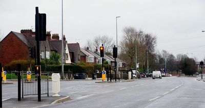 Major Oldham road closed after multi-vehicle crash