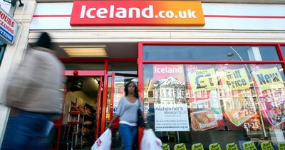 Iceland recalls packs of 'ready to eat' chicken over fears the meat is actually raw