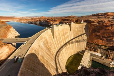 Can the Hoover Dam survive the drought?