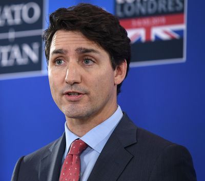 Trudeau orders an immediate freeze on the sale of handguns in Canada