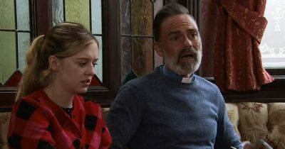 ITV Coronation Street fans switch off as they 'work out creepy' Summer Spellman twist