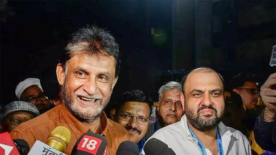 Admire your courage in fighting MCA elections bravely: Raju Kulkarni to Sandeep Patil