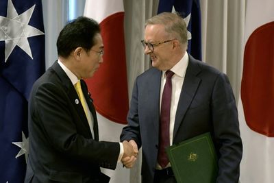 Japan, Australia ink security pact with eye on China
