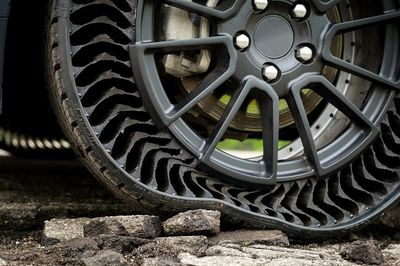 Research: Vehicle Tire Particles Can Affect Fresh Water