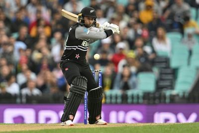 Conway hits 92 as New Zealand make 200-3 against Australia in T20 World Cup
