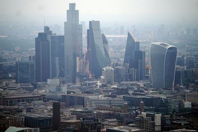 Britain’s economic outlook lowered to ‘negative’, says Moody’s