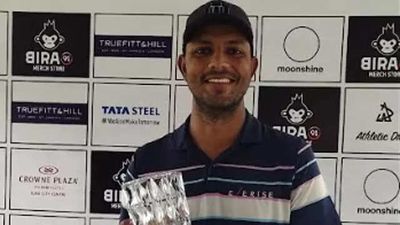 Veer Ahlawat ends drought with Pune Open title