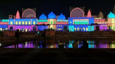 Deepotsava: Families from neighbouring districts start arriving in Ayodhya a day in advance