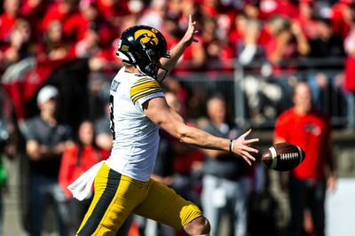 Iowa botches fake punt against Ohio State