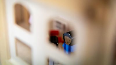 WA domestic violence counselling service gap grows amid funding woes, staff shortages